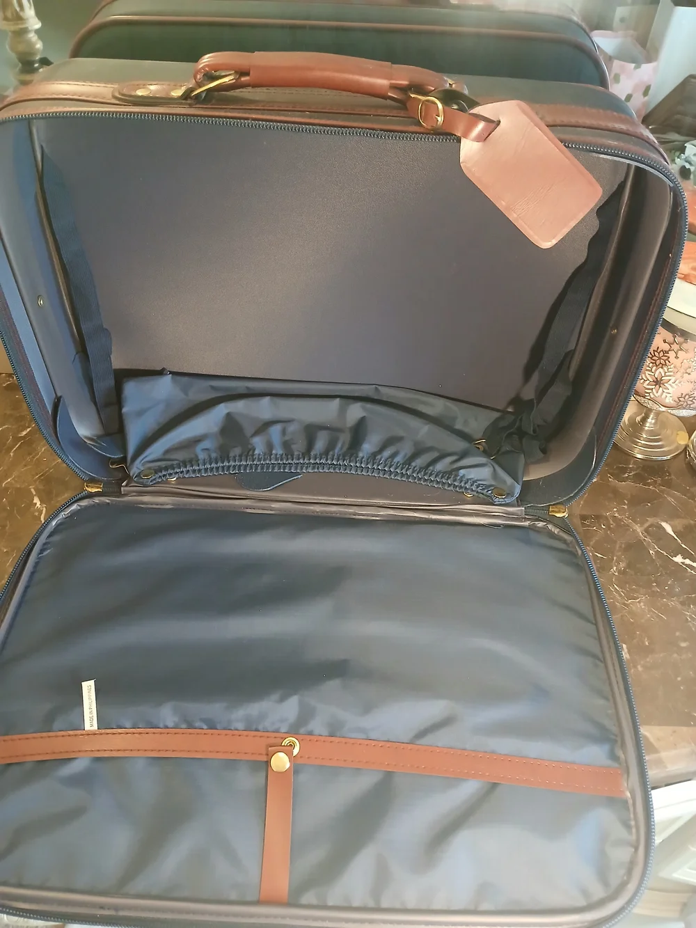 Giordano Men’s Navy and Brown Professional Two-Tone Travel Bag